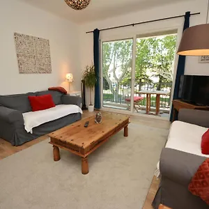 Apartment Appartement Tarascon, Tarascon